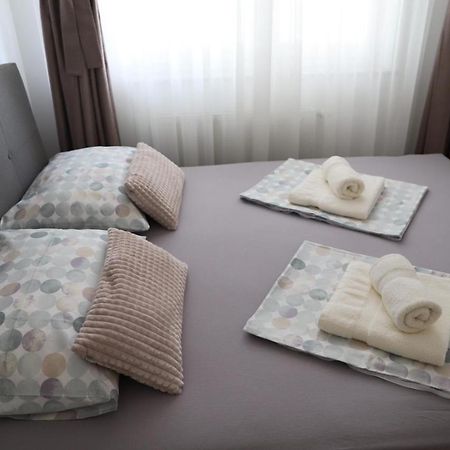 Apartment Queen Zagabria Esterno foto