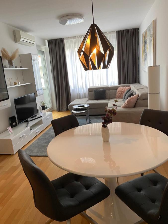 Apartment Queen Zagabria Esterno foto