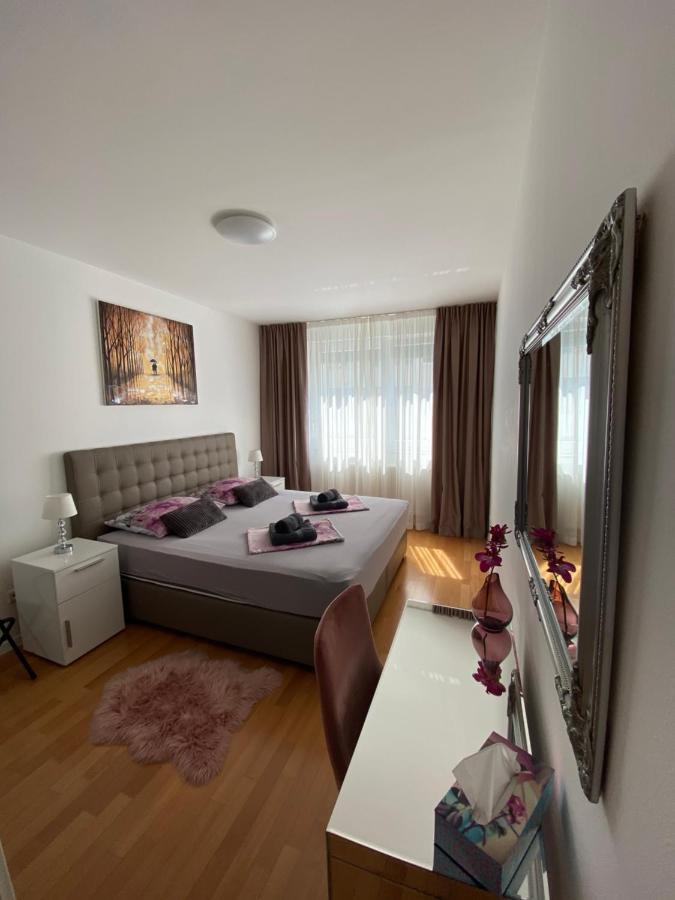 Apartment Queen Zagabria Esterno foto